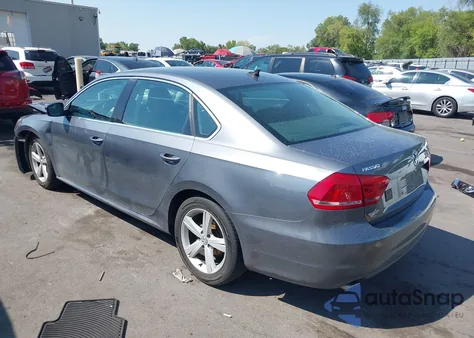 2013 Volkswagen Passat 2.5L Se из США, поврежденный, VIN 1VWBP7A35DC106323